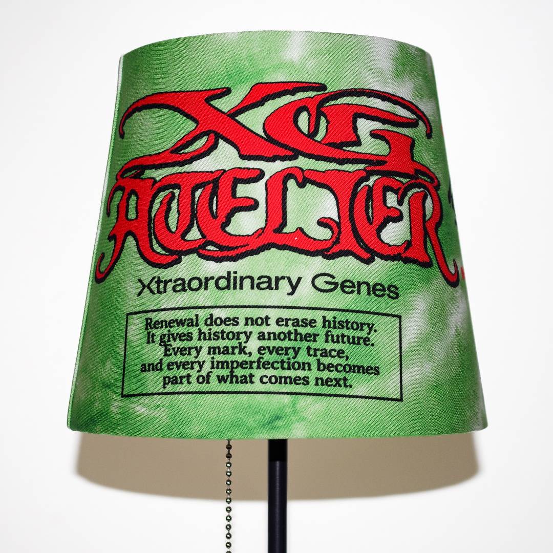 
                  
                    XG ATELIER×HOME ECONOMICS EXPERIMENT Upcycled Lighting / GREEN
                  
                