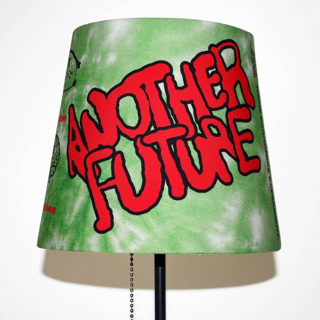 
                  
                    XG ATELIER×HOME ECONOMICS EXPERIMENT Upcycled Lighting / GREEN
                  
                